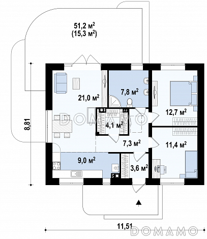 Проект компактного одноэтажного дома из газобетона с двумя спальнями и большой угловой открытой террасой  / План 1 этажа