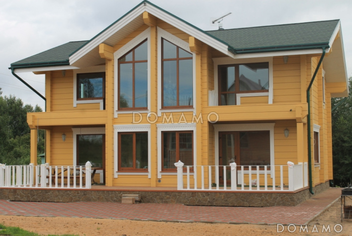 Проект двухэтажного дома из клееного бруса общей площадью более 200 м. кв.