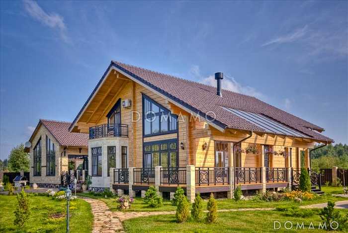 Проект двухэтажного дома из клееного бруса с бассейном и сауной на первом этаже