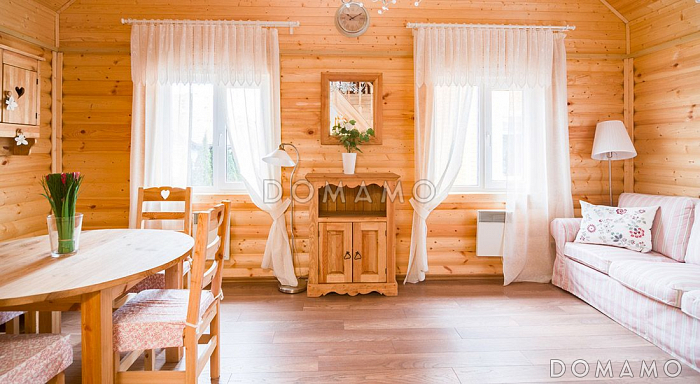 Проект яркого дома из бруса