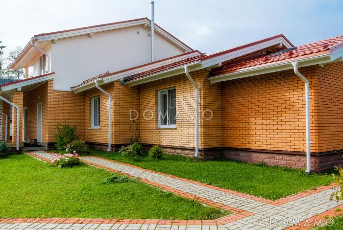 Проект каркасного дома с небольшой мансардой