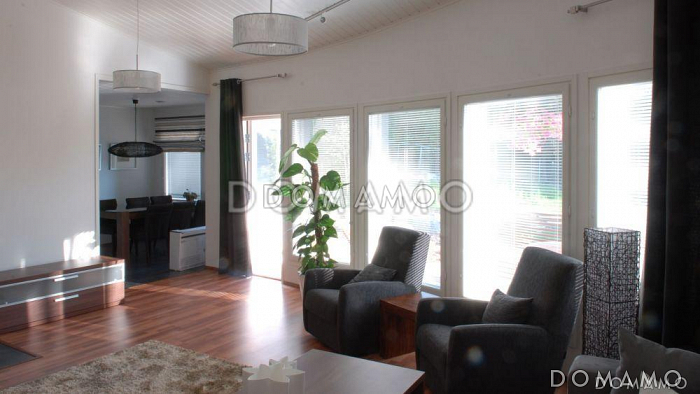 Проект каркасного дома с двускатной крышей